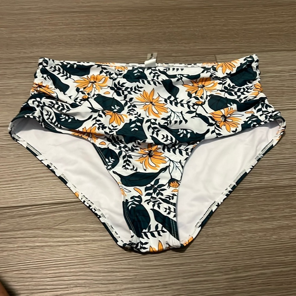 Bathing suit bottom NWOT - Picture 1 of 5